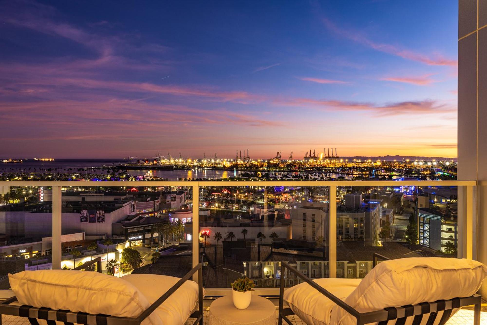 @ Marbella Lane - Penthouse W/ City & Ocean Views ロングビーチ エクステリア 写真