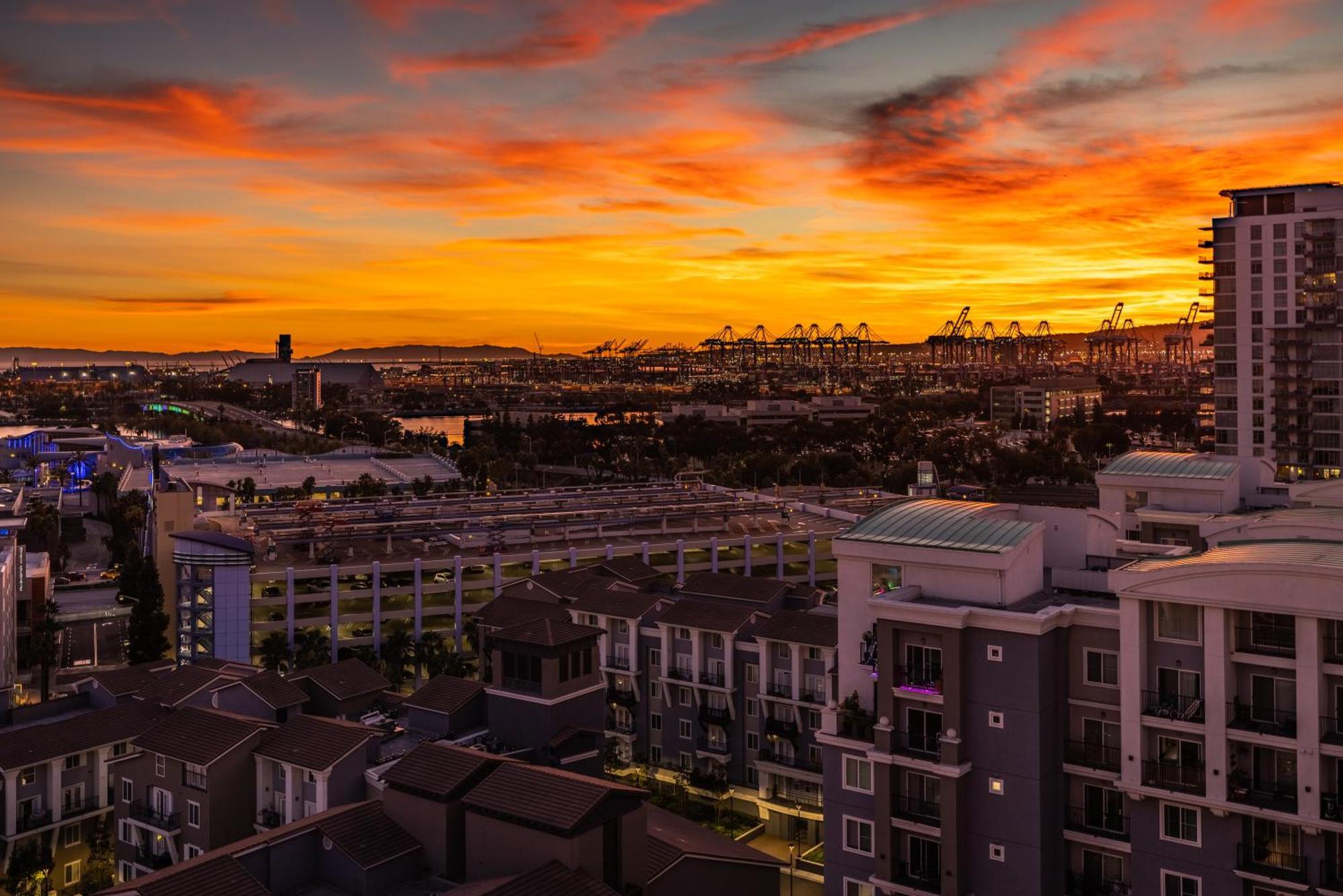 @ Marbella Lane - Penthouse W/ City & Ocean Views ロングビーチ エクステリア 写真