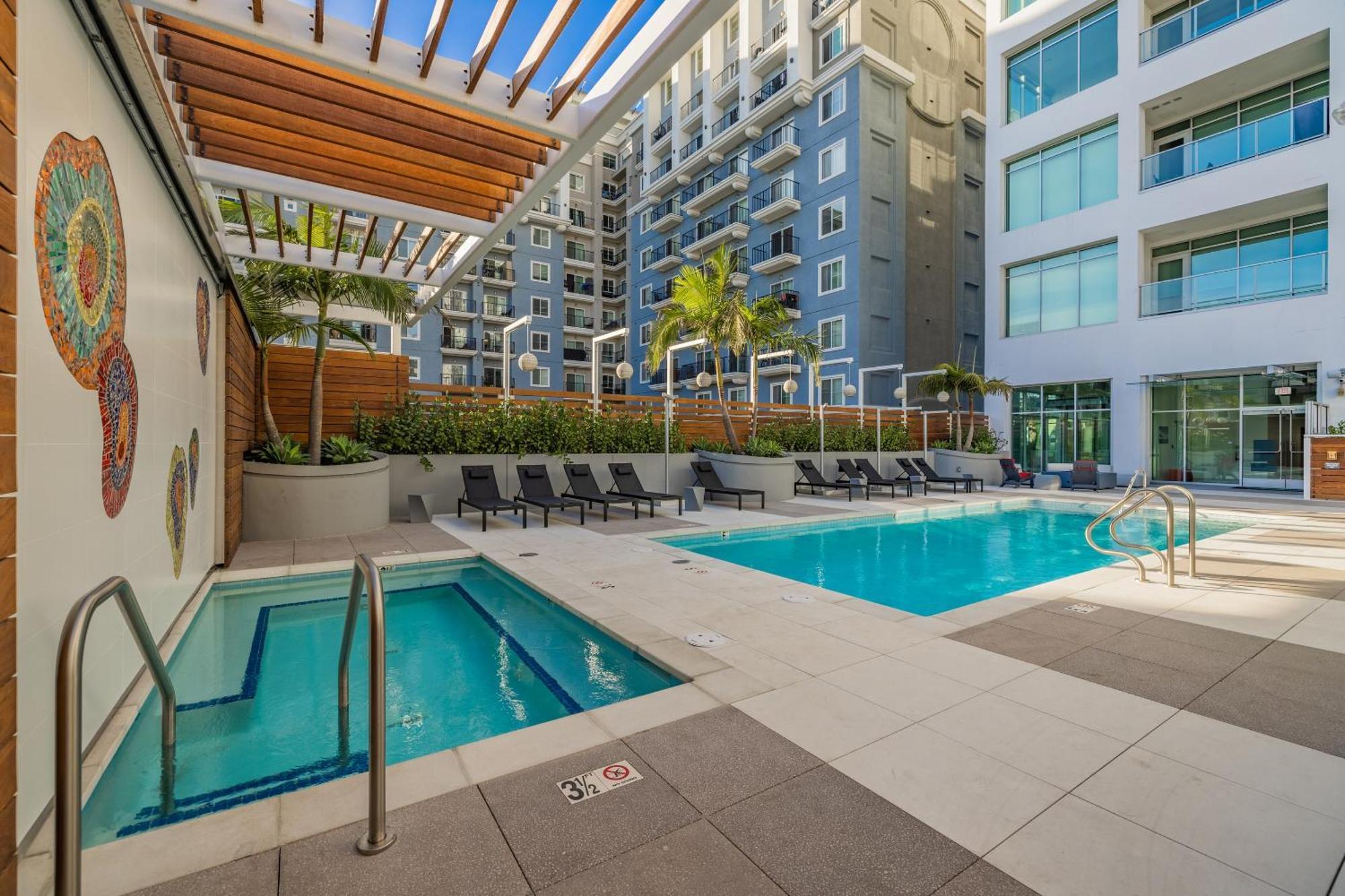 @ Marbella Lane - Penthouse W/ City & Ocean Views ロングビーチ エクステリア 写真